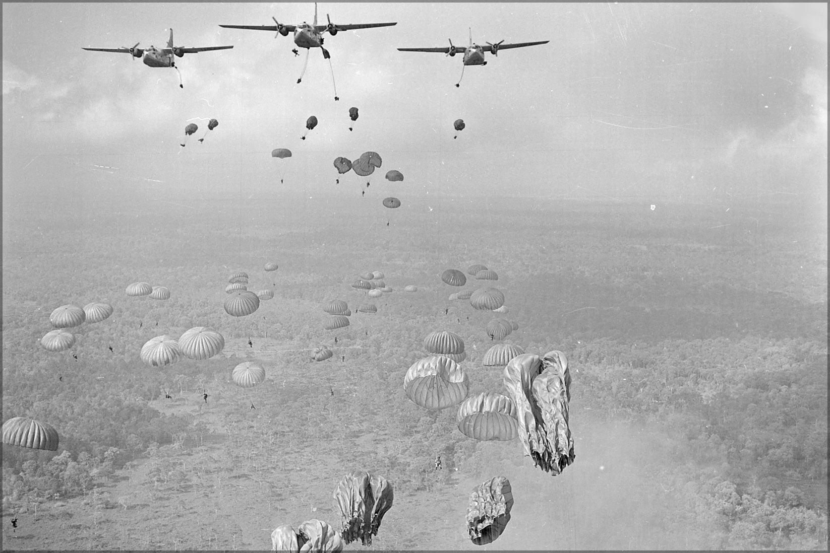 24"x36" Gallery Poster, paratroopers jump from Fairchild C123B