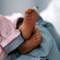 thumbnail image 4 of Muñeca Reborn JIZHI Relike afroamericana de 43 cm con kit de alimentación, 4 of 7
