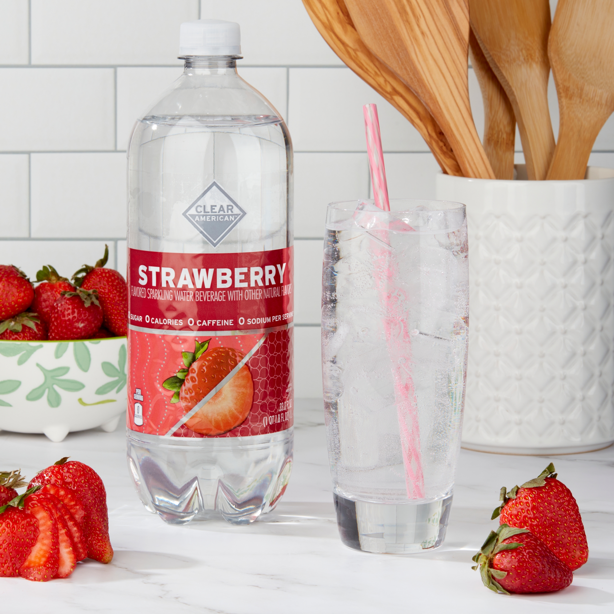 Clear American Sparkling Water, Strawberry, 33.8 fl oz - image 2 of 7