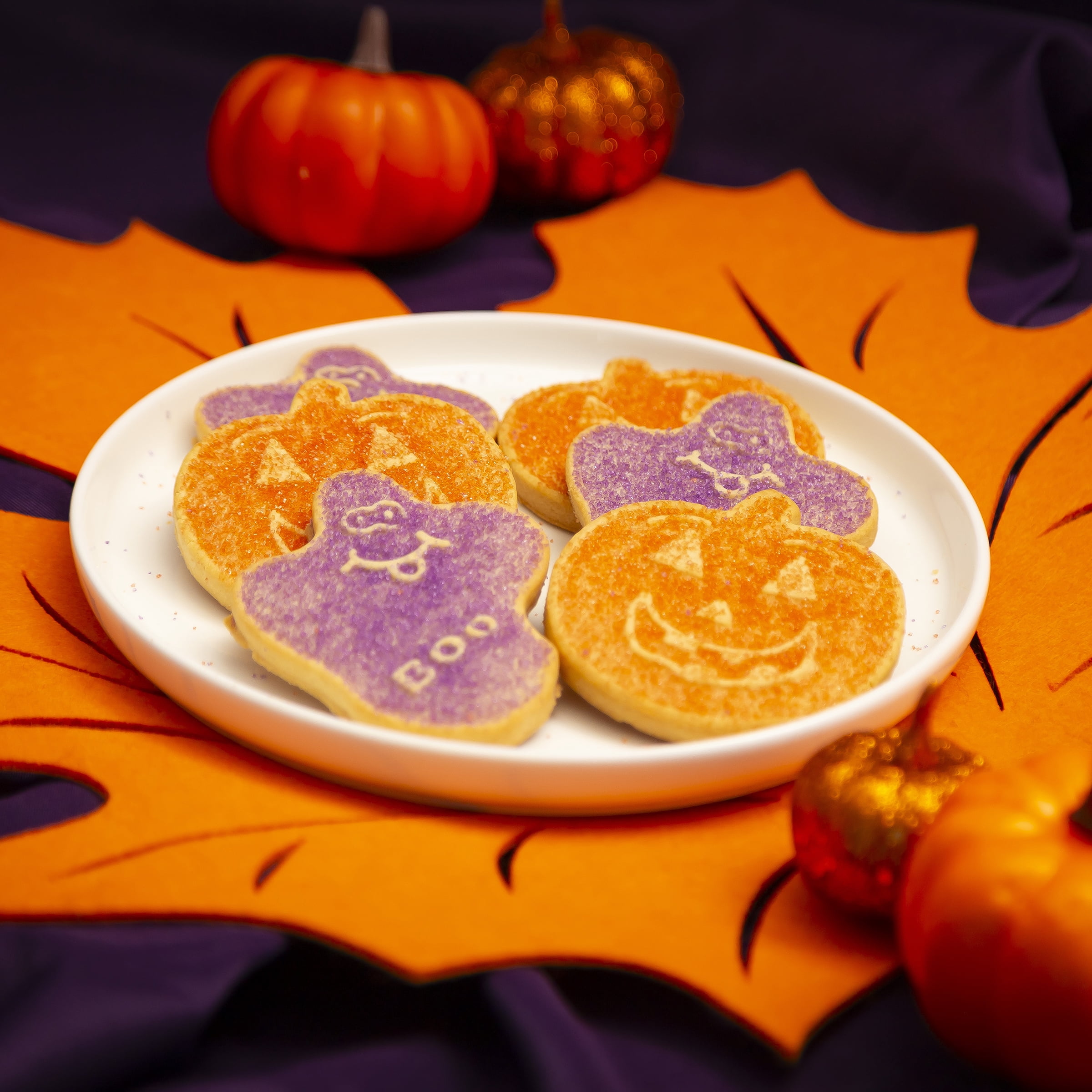 Freshness Guaranteed Halloween Shaped Sugar Cookie Platter, 22.9 oz, 24 Count