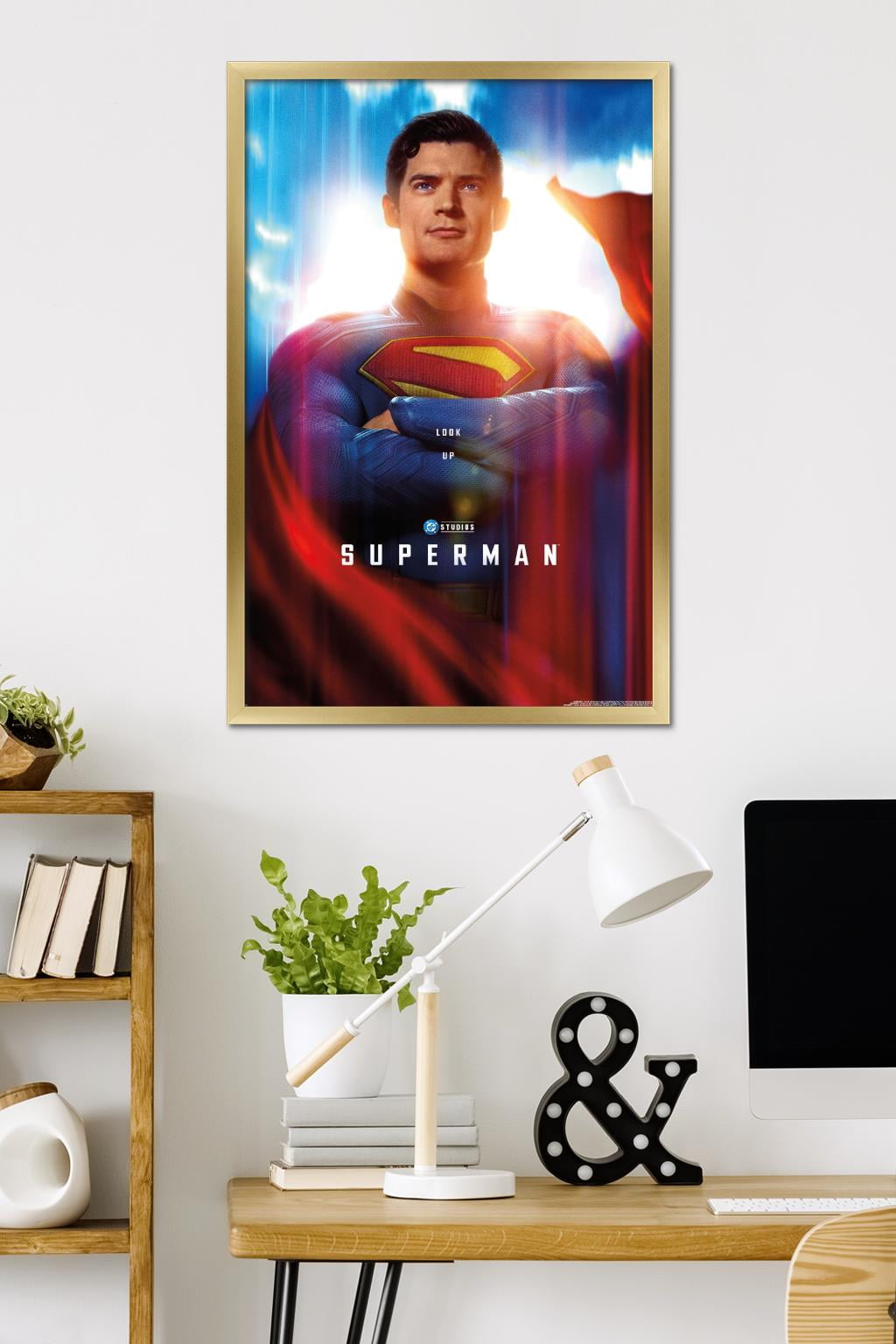 DC Studios Superman (2025) - Close-Up One Sheet Wall Poster, 22.375" x 34" Framed
