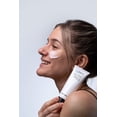 thumbnail image 4 of Crema hidratante minimalista con 10% de vitamina B5 para rostro y piel grasa, 50 ml, 4 of 7