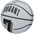 thumbnail image 3 of Baloncesto WILSON, icono de jugador de la NBA, Mini Kevin Durant, blanco/negro, 3 of 3