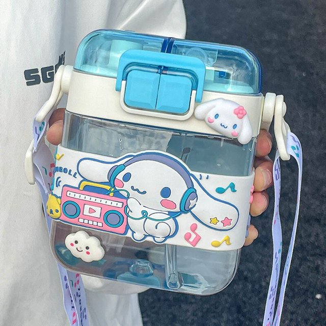 Hello Kitty Sanurgente Botella de agua de gran capacidad, tetera de plástico transparente con pajita, taza portátil, regalo Kawaii Kuromi Cinnamoroll, 600mlzhangyuxiang zhangyuxiang unisex