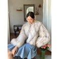 thumbnail image 2 of Chaqueta de piel de invierno de mujer de doble cara tejida con solapa corta de moda de alta gama abrigos de otoño de mapache natural, 2 of 5