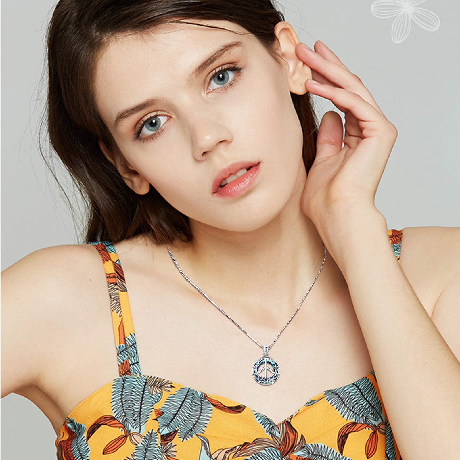 Midir&Etain Peace Sign Necklace 925 Sterling Silver Celtic Celtic Knot Crystal Peace Sign Pendant Jewelry Mothers Day Gifts for Women Men Teens Daughter Mom Wife Girlfriend