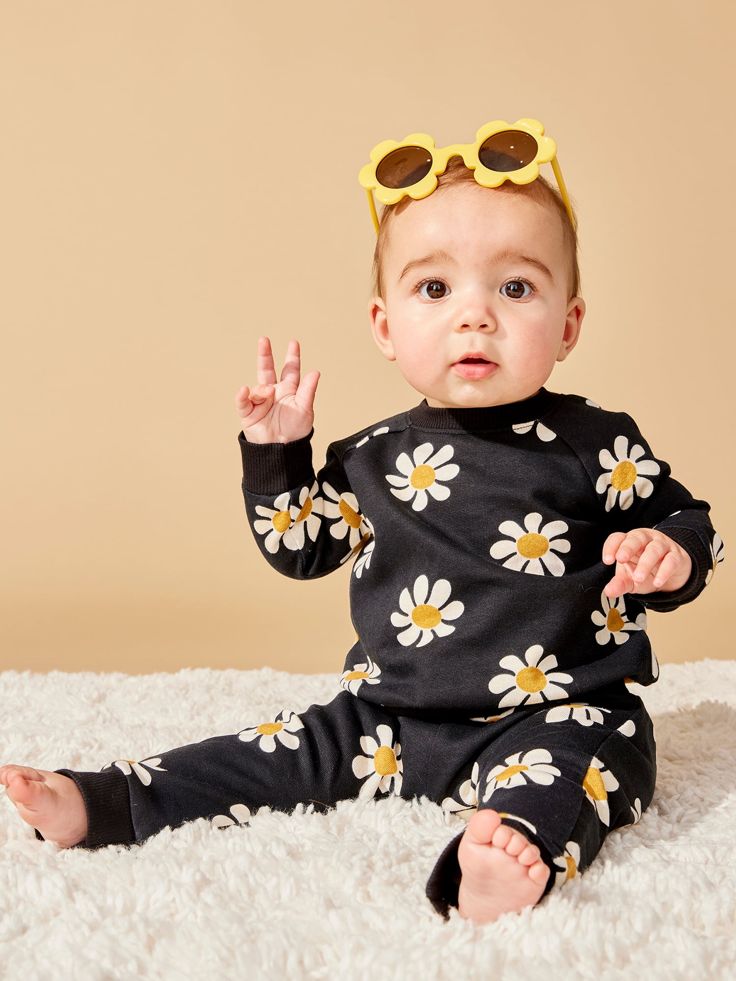 Little Star Organic Baby Girl 2 Pc Sweatsuit Set, Size Newborn - 24