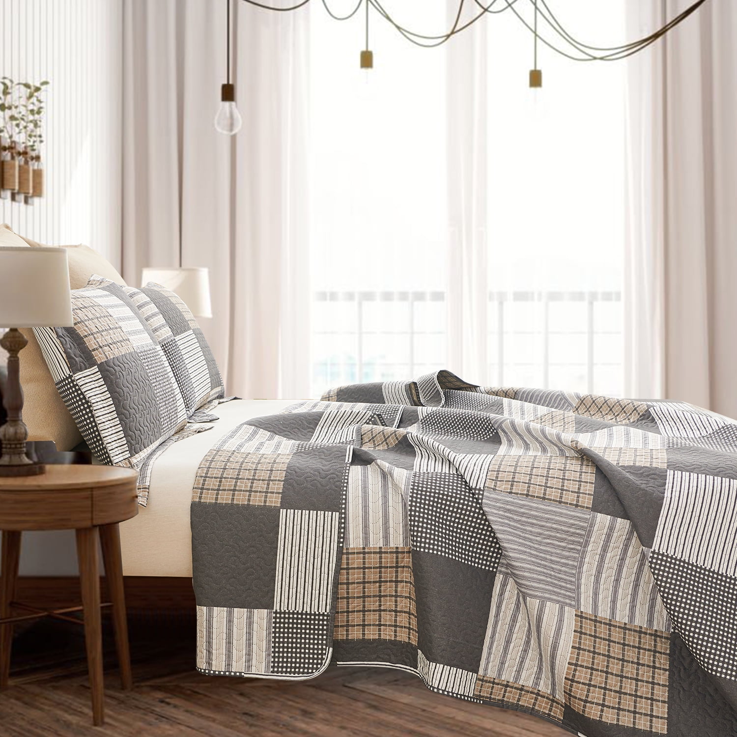 Kebury Plaid Bedding Quilt Set Queen Size Microfiber Ultra Soft Bedspread Ligthtweight Brown Coffee Quilt Coverlet Collection for Bedroom (1 Quilt, 2 Pillow Shams)