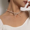thumbnail image 3 of Visland Collier Ras-du-Cou en Fausse Perle avec Ajustement Réglable, Design Nœud, Collier Court, Événements Formels, Robes, Fêtes, Collier, Bijou, Cadeau, 3 of 7