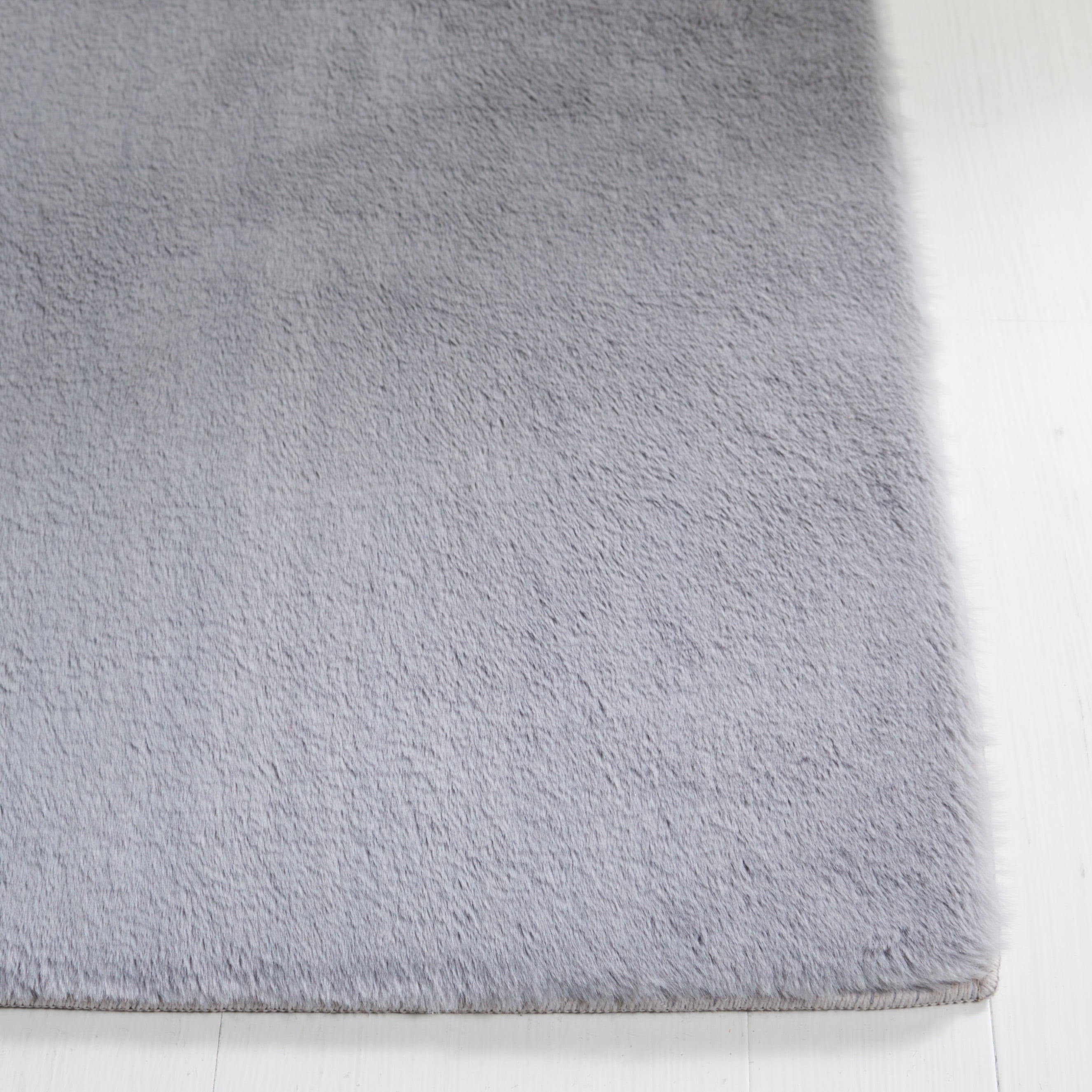 Safavieh Faux Rabbit Fur David Solid Machine Washable Slip Resistant Runner Rug, Light Gray, 2'3" x 8'