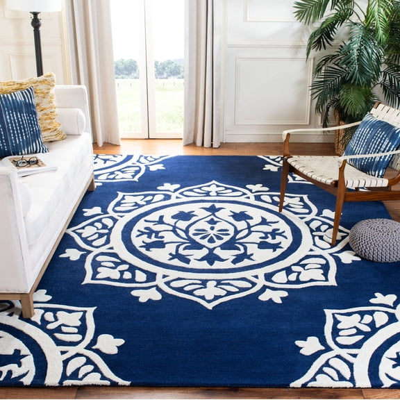 SAFAVIEH Bella Gabriel Medallion Geometric Wool Area Rug, Navy/Ivory, 4' x 6'