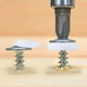 thumbnail image 2 of 400 Piezas Tapas de Rosca de Plástico con Bisagras, Tapas de Cabeza de Tornillo, Tapas Cubierta de Tornillo, Tapas Decorativas de Tornillo de Repuesto Una Presión (Blanco), 2 of 5