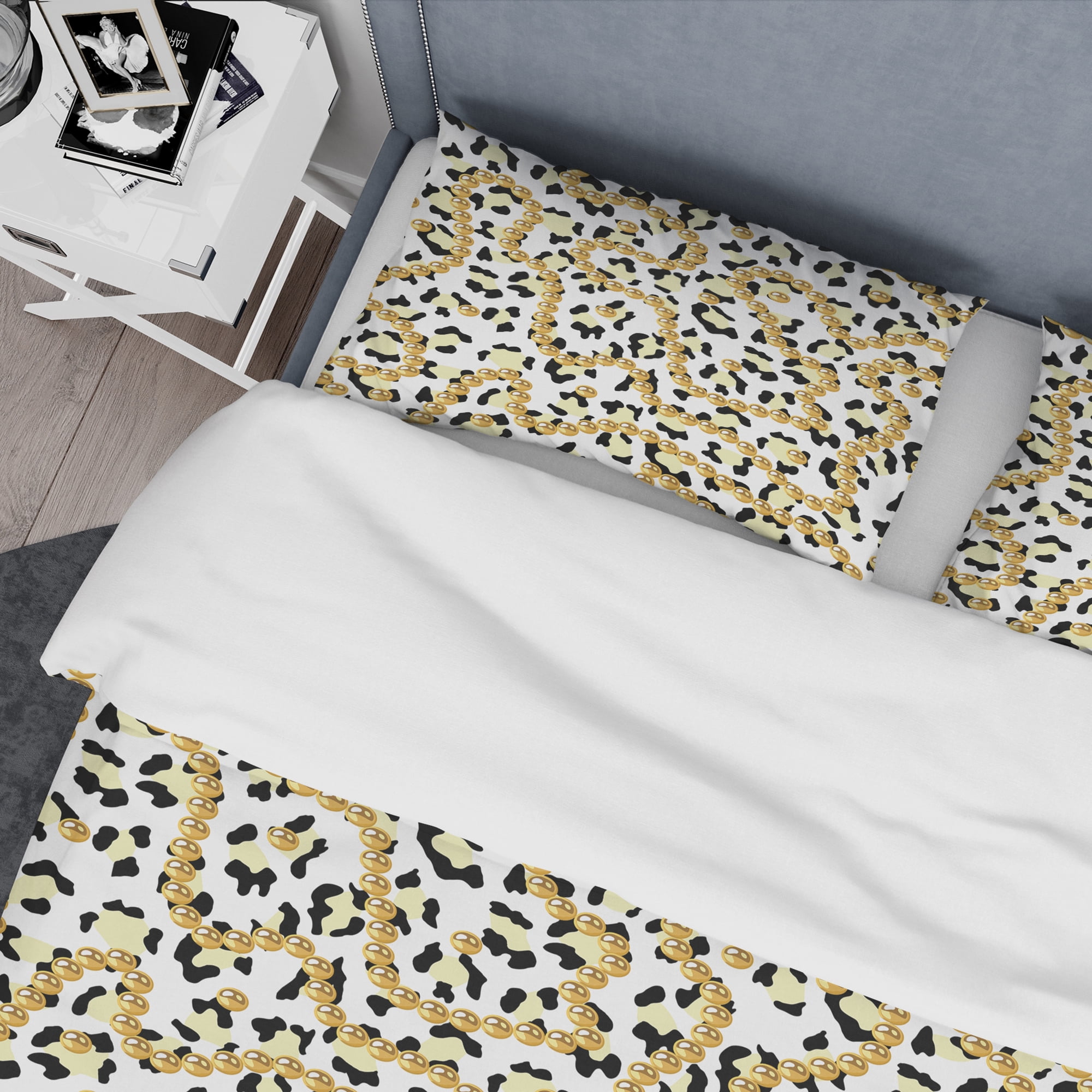 Designart 'Leopard Fur Safari VI' Mid-Century Modern Duvet Cover Set