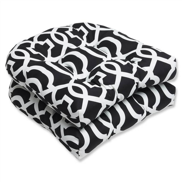 Pillow Perfect Outdoor/ Indoor New Geo Black/White Wicker Seat Cushion (Set of 2)