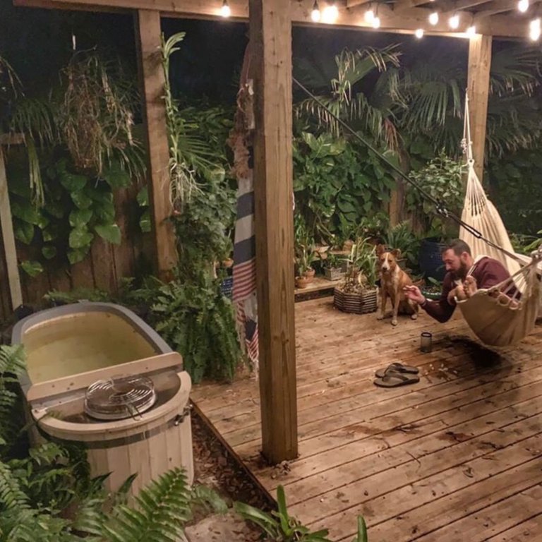 ALEKO Natural Pine Wood Hot Tub 2 Persons 132 Gallons with Charcoal Stove -  Walmart.com