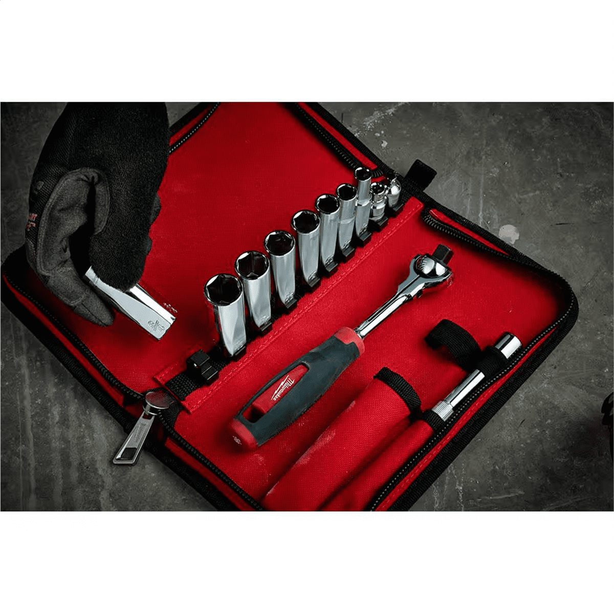 Milwaukee Tool 12pc 3/8" Drive SAE Socket Set