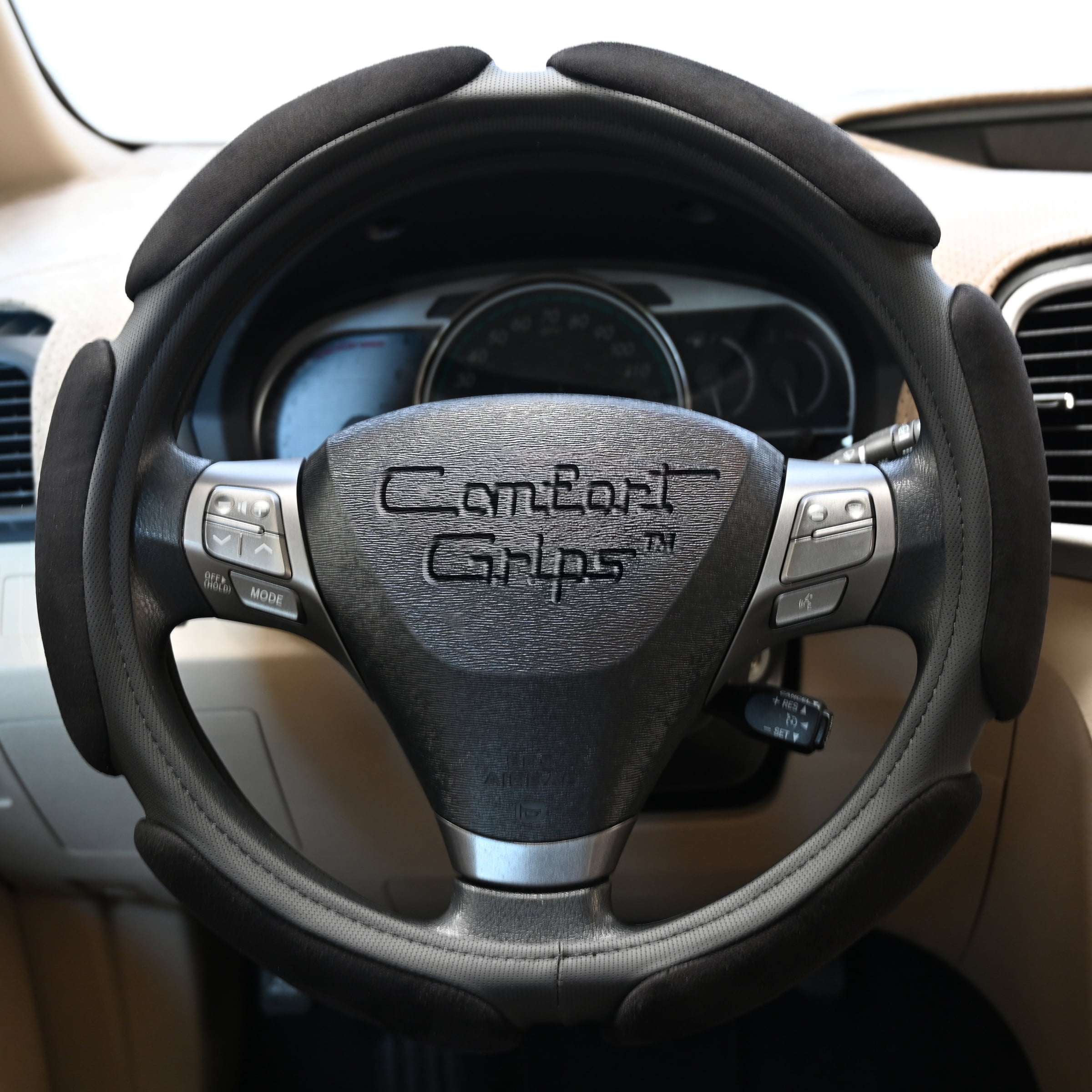 Comfort Grips Steering Wheel Cover - Multi Grip Small (13.5 - 14.4) Black