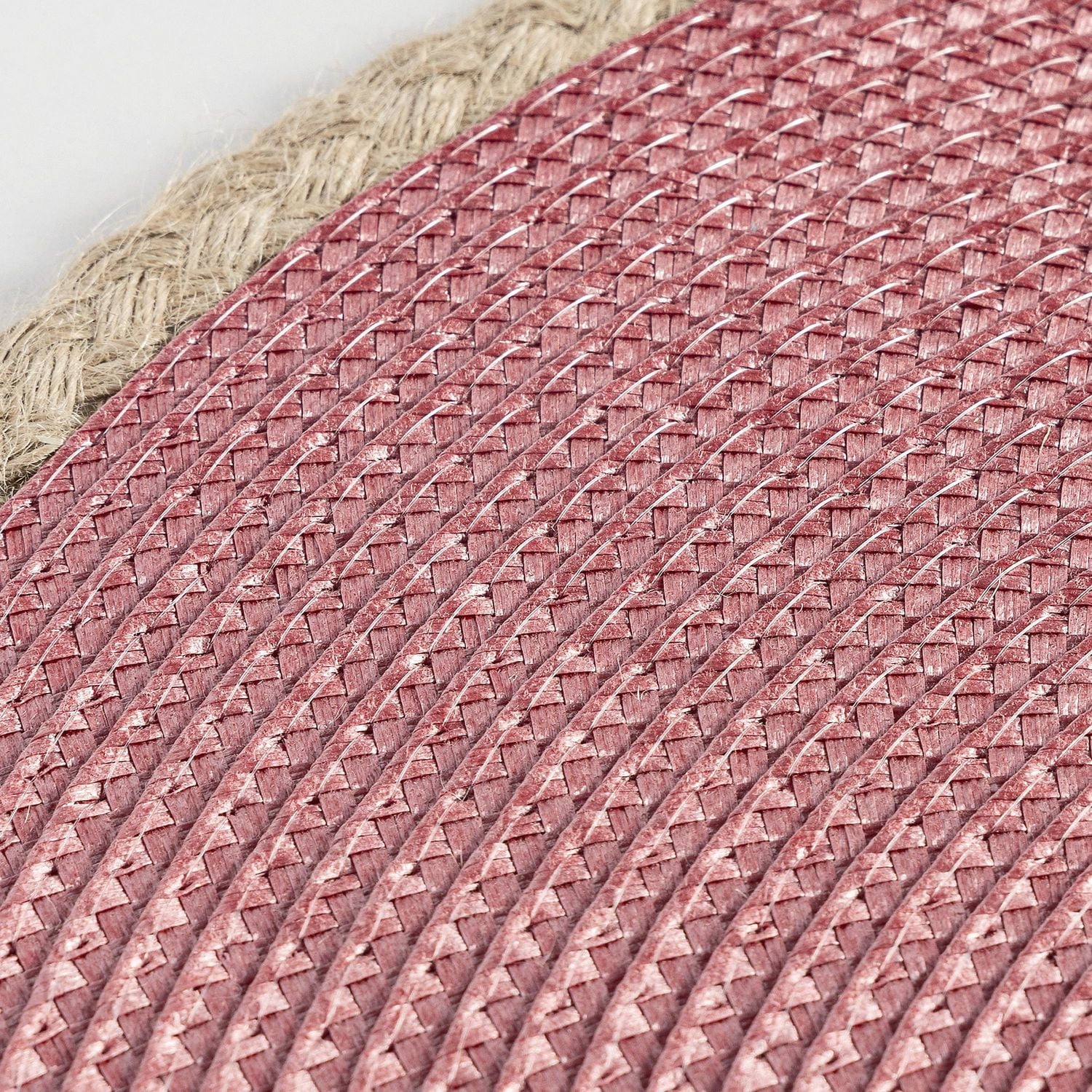 Napperon tissée Hometrends avec bord en jute, 15" de diamètre."