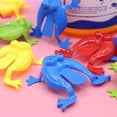 thumbnail image 5 of Juego de 12 ranas saltarinas de plástico para apretar con los dedos, juguete infantil (color aleatorio), 5 of 5