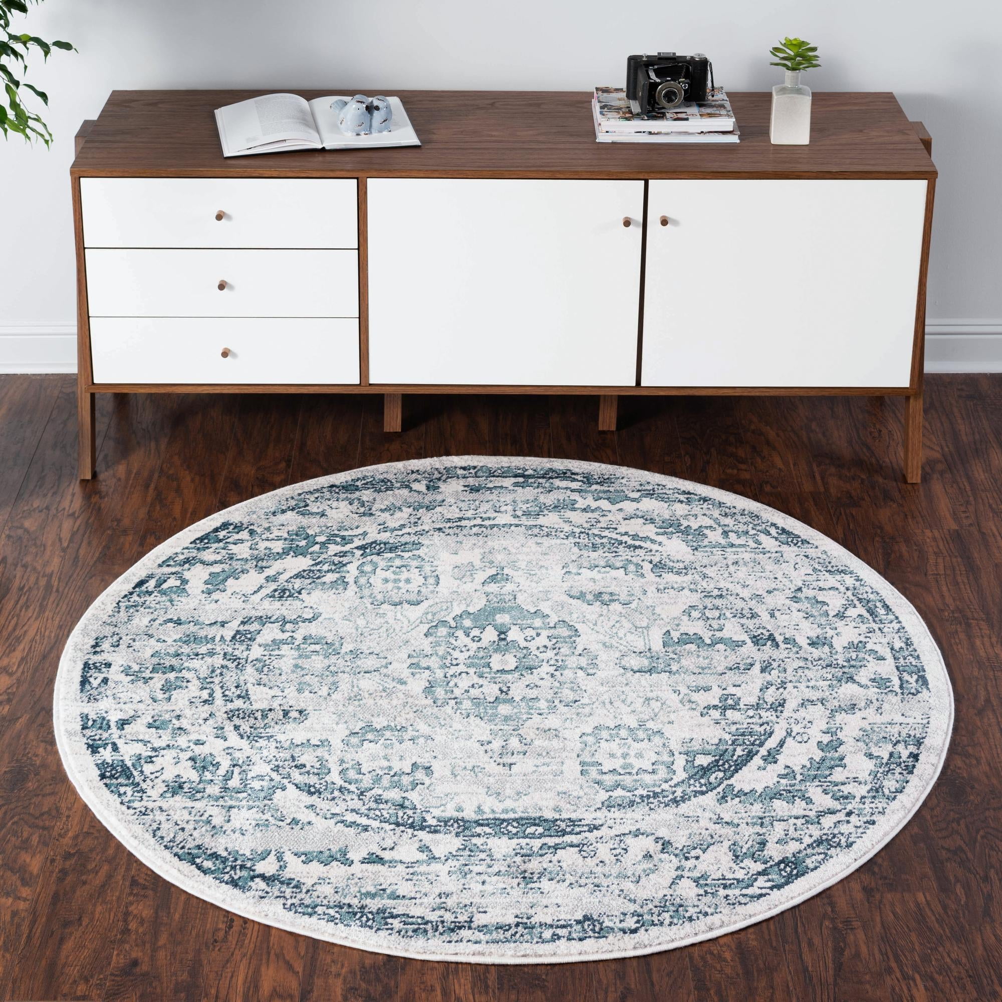 Charleston Collection Rug 5 Ft Round Ivory LowPile Rug