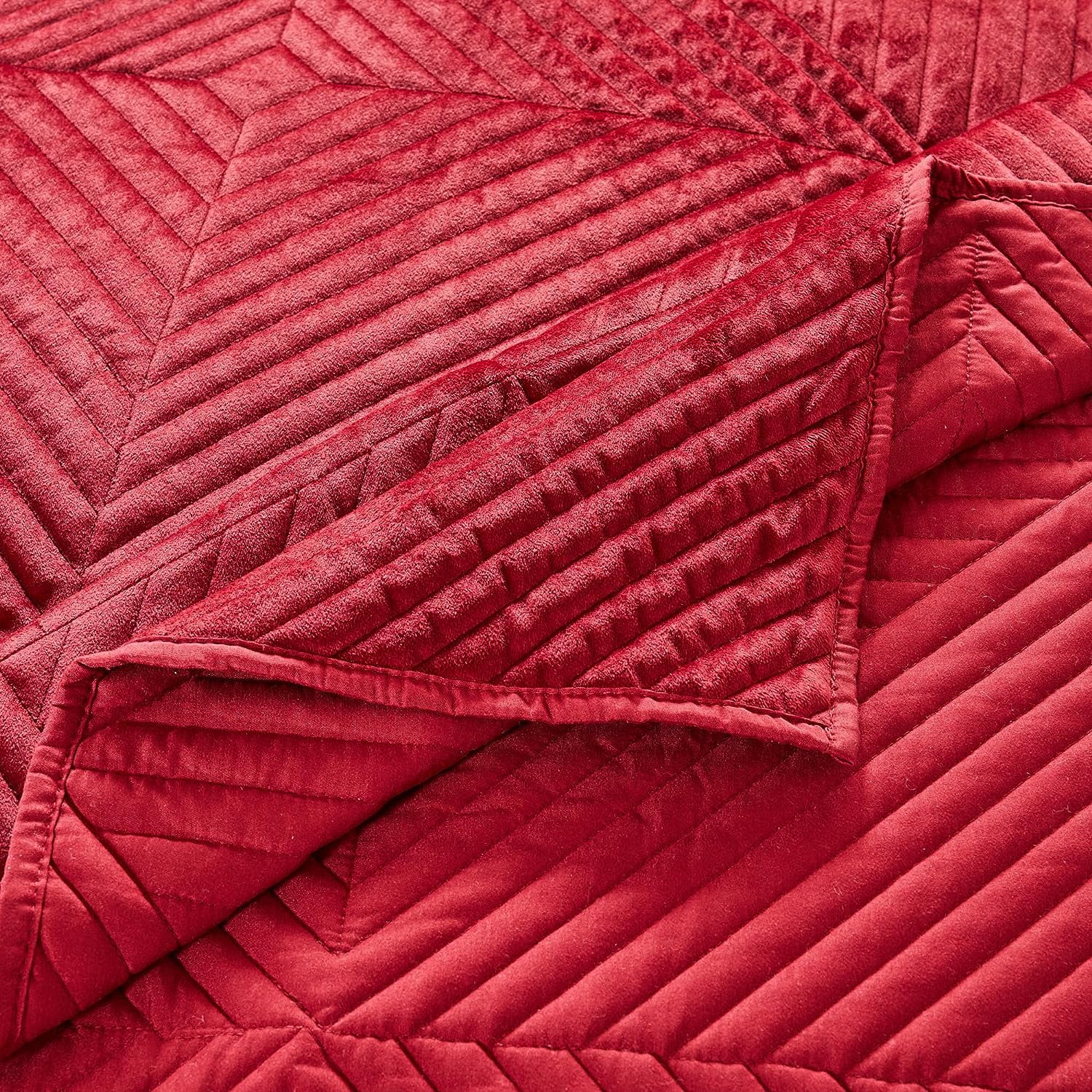 Barefoot Bungalow Riviera Velvet Finely Stitched Modern Quilt Set, Red, 3-Piece King/Cal King