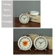 thumbnail image 4 of Reloj despertador, reloj de mesa retro que no hace tictac, funciona con pilas, reloj despertador pequeño con analógico de cuarzo, reloj de escritorio para dormitorios, sala de estar, decoración (blanc Feliz Sencillez, 4 of 5