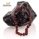 thumbnail image 2 of Amberalia, Pulsera de Ámbar Báltico de 16 cm para Adultos, con Broche de rosca y nudos entre cada una de las cuentas. Ámbar Importado de Lituania, Color Cereza Raw. Amberalia Pulsera adulto 16 cm broche, 2 of 9