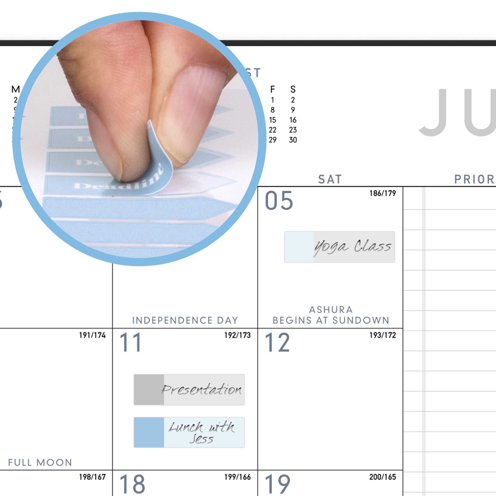 AT-A-GLANCE Contemporary Lite Academic 2025-2026 Weekly Monthly Planner Black
