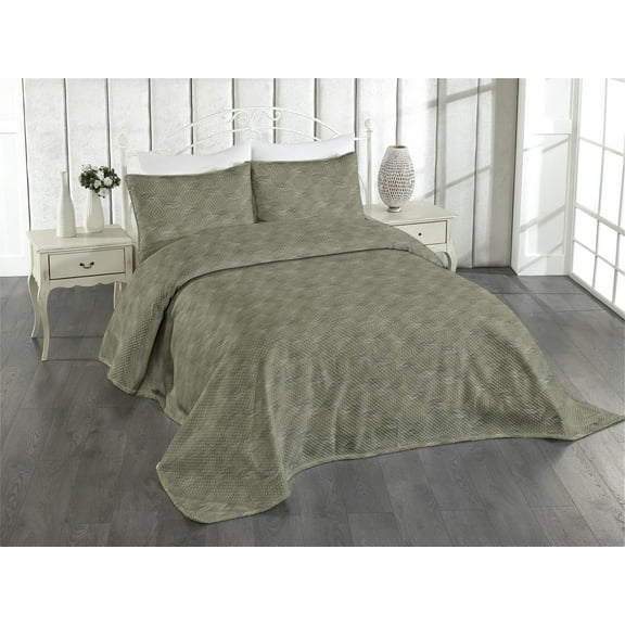 Ambesonne Abstract Quilted Coverlet 3 Pcs, Minimalist Motif Pattern, King Size, Army Green White and Black