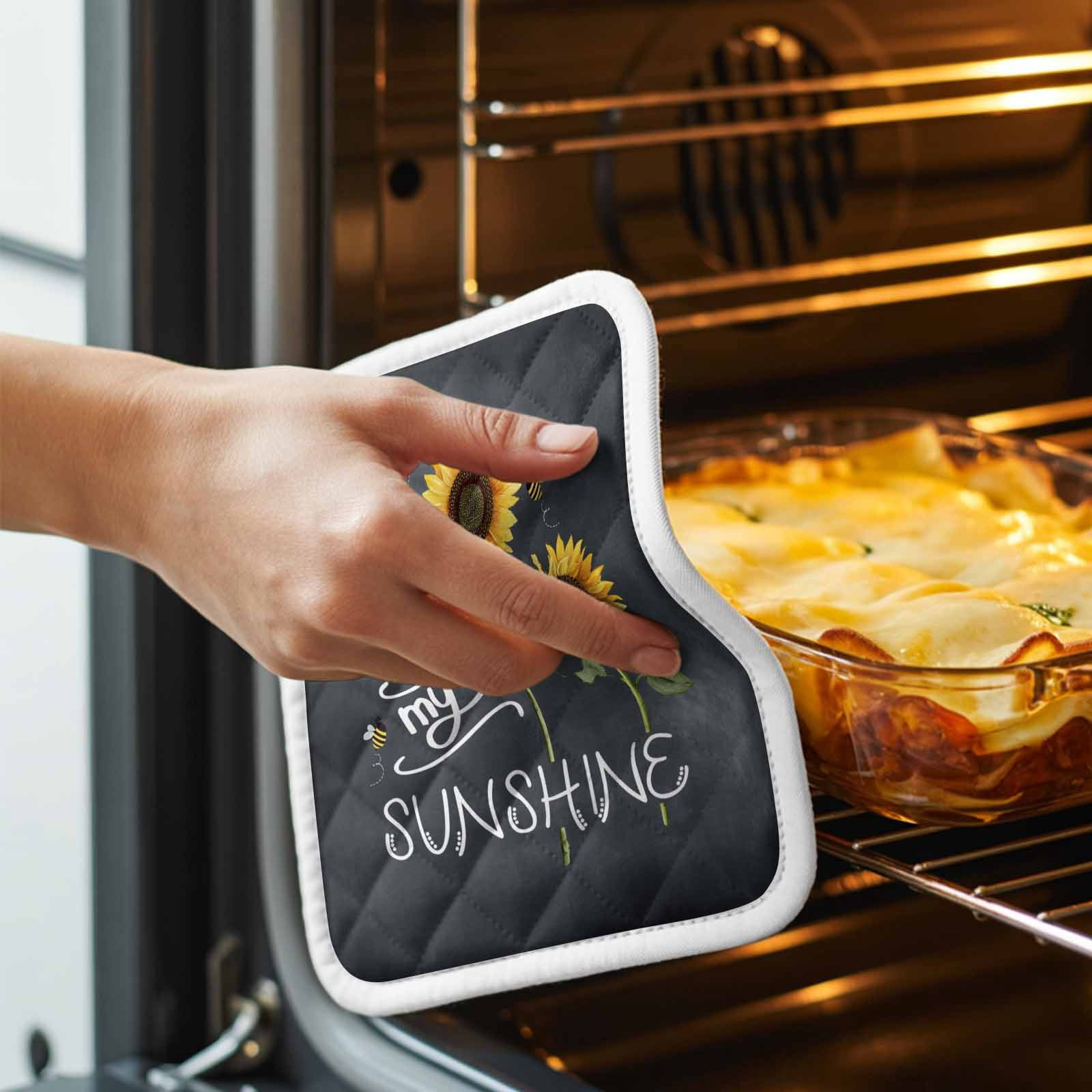 Sunflowers Pot Holders for Kitchen Heatproof Potholder, 4 Pack Classic Bee You Are My Sunshine Black Hot Pads Multipurpose Oven Pads Cloth Potholders Trivet for Cooking and Baking