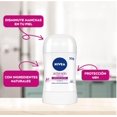 thumbnail image 3 of 3 NIVEA Desodorante Aclarante para Mujer, Tono Natural Efecto Satín (50 g), 48hrs Protección Antitranspirante en Barra con Aceite de Aguacate y Talco de Caolín, 3 of 5