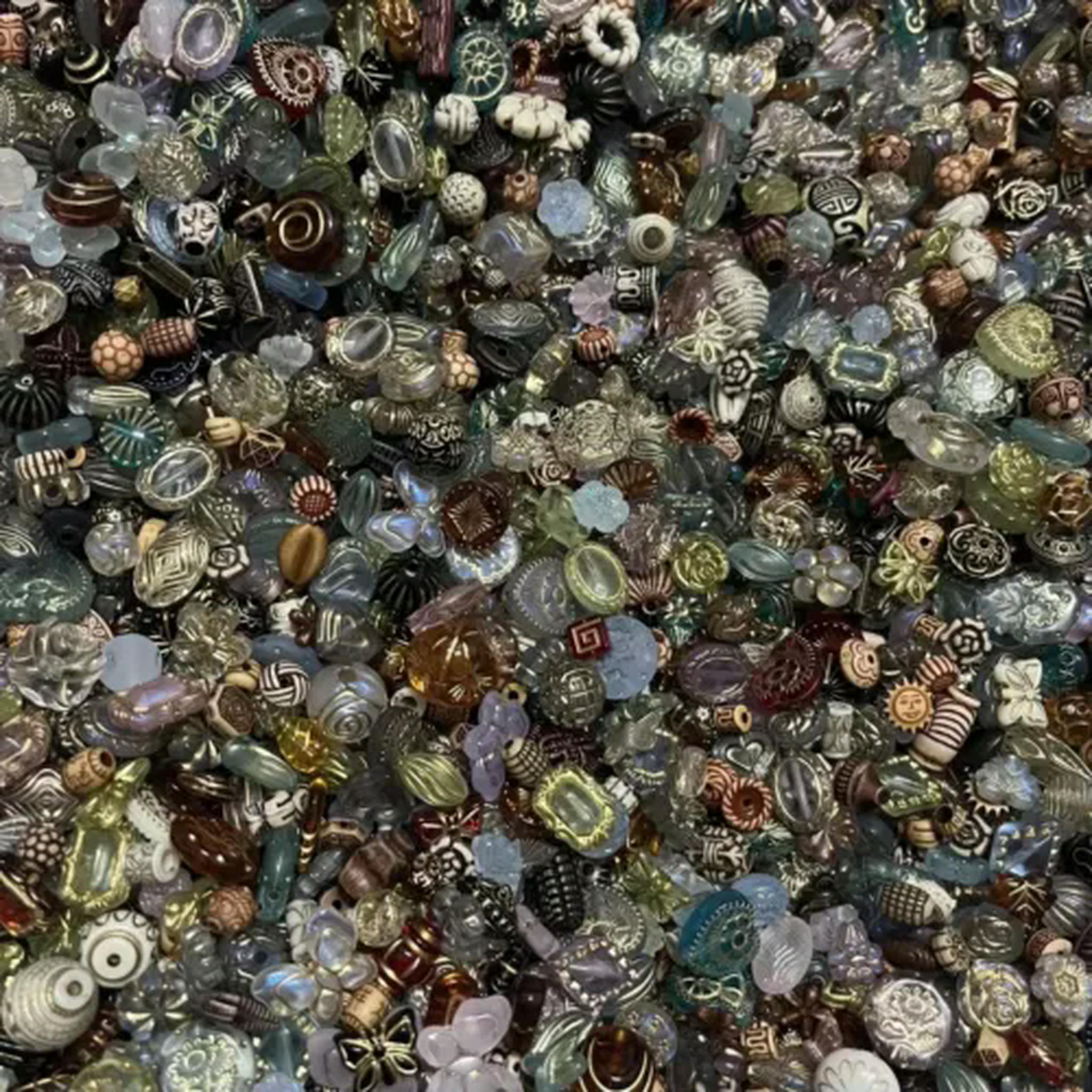 EOEMY Vintage Now Bulk Jewelry Bead Lot 130Pc All Brand New Untested 200+Mix And Match