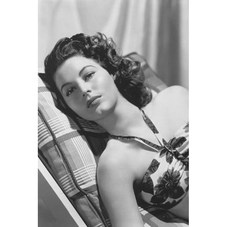 Ava Gardner 24x36 Poster gorgeous pose in bikini