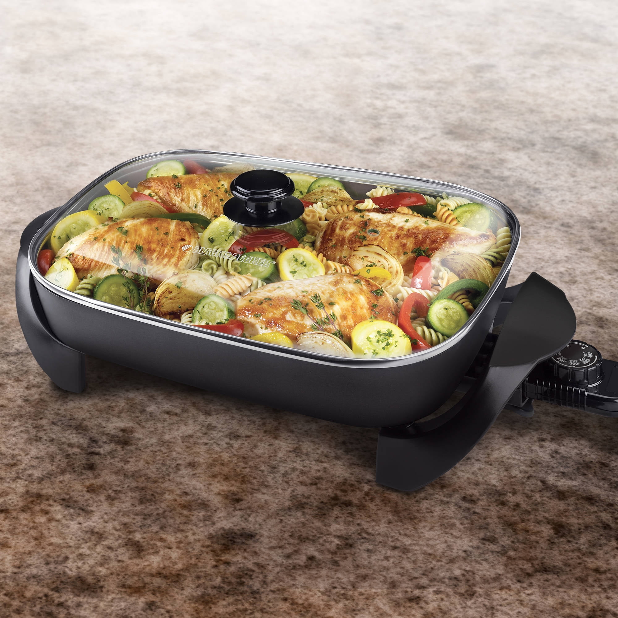 Black & Decker 12 Inch Electric Skillet with Glass Lid. A