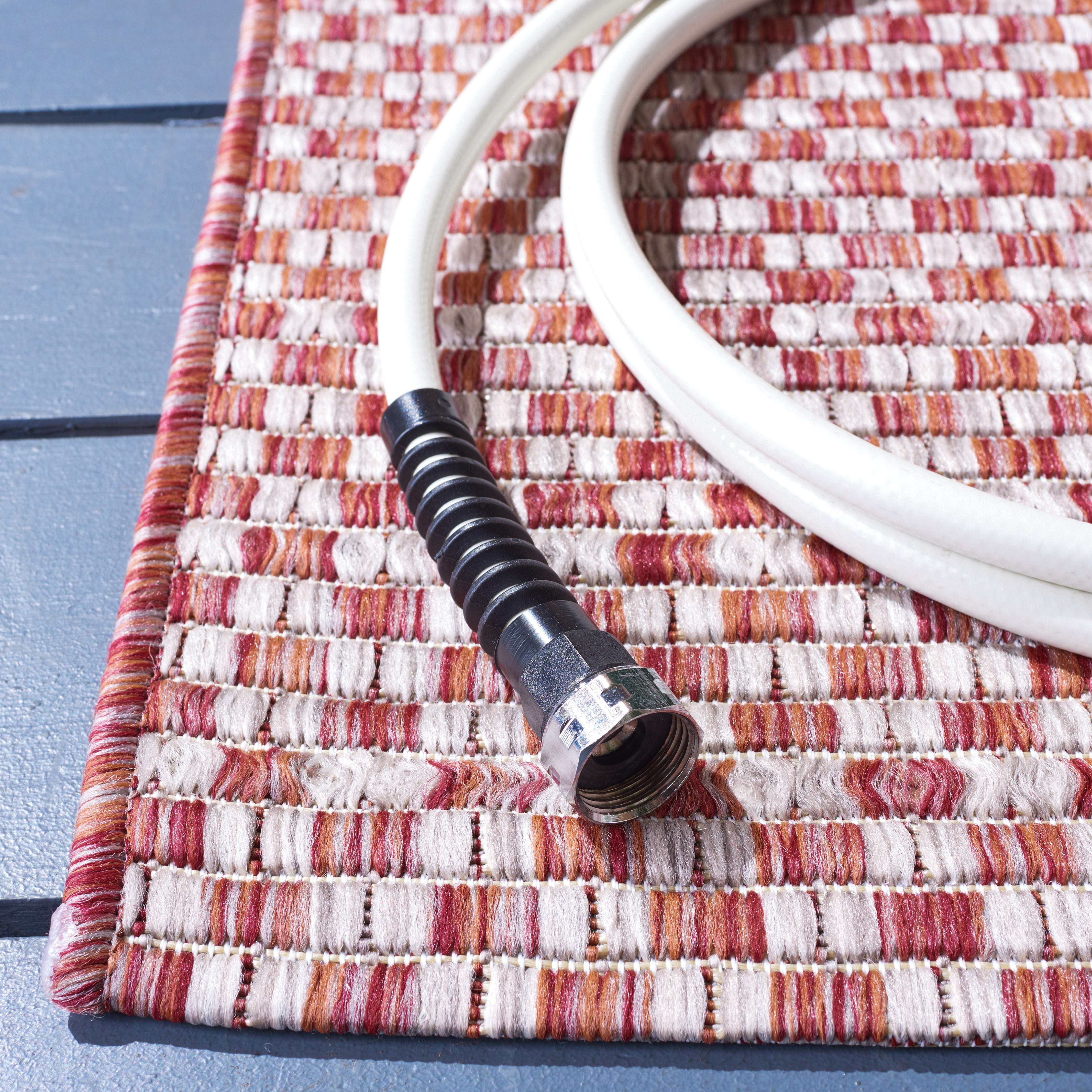SAFAVIEH Courtyard Blair Geometric Indoor/Outdoor Area Rug, 4' x 5'7", Rust/Light Grey