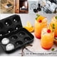 thumbnail image 3 of 2pcs Hielos Molde, Moldes y Bandejas de Silicona para Hielo, Hielera para Cubos de Gran Tamaño en Forma de Esferas y Cubos, Perfecto para Cócteles, Bebidas, Whisky, Fiesta, Tequila y Mojito, 3 of 5