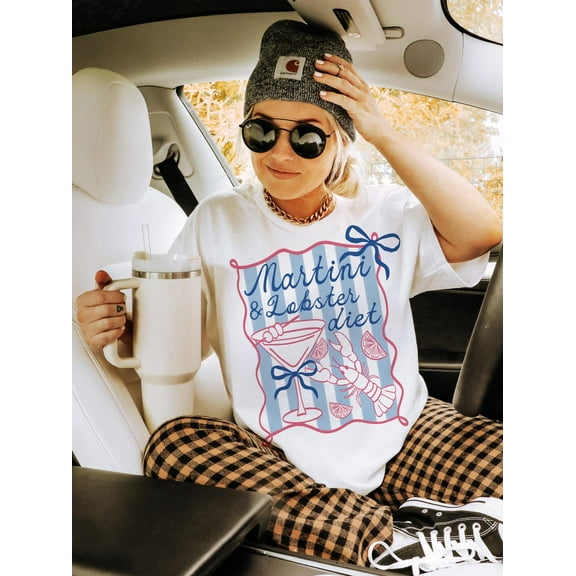 Martini and Lobster Diet T-Shirt, Funny Coastal Summer Shirt, Rich Girl Cocktail Tee, Cute Luxury Beach Vibes Shirt, Summer 2025