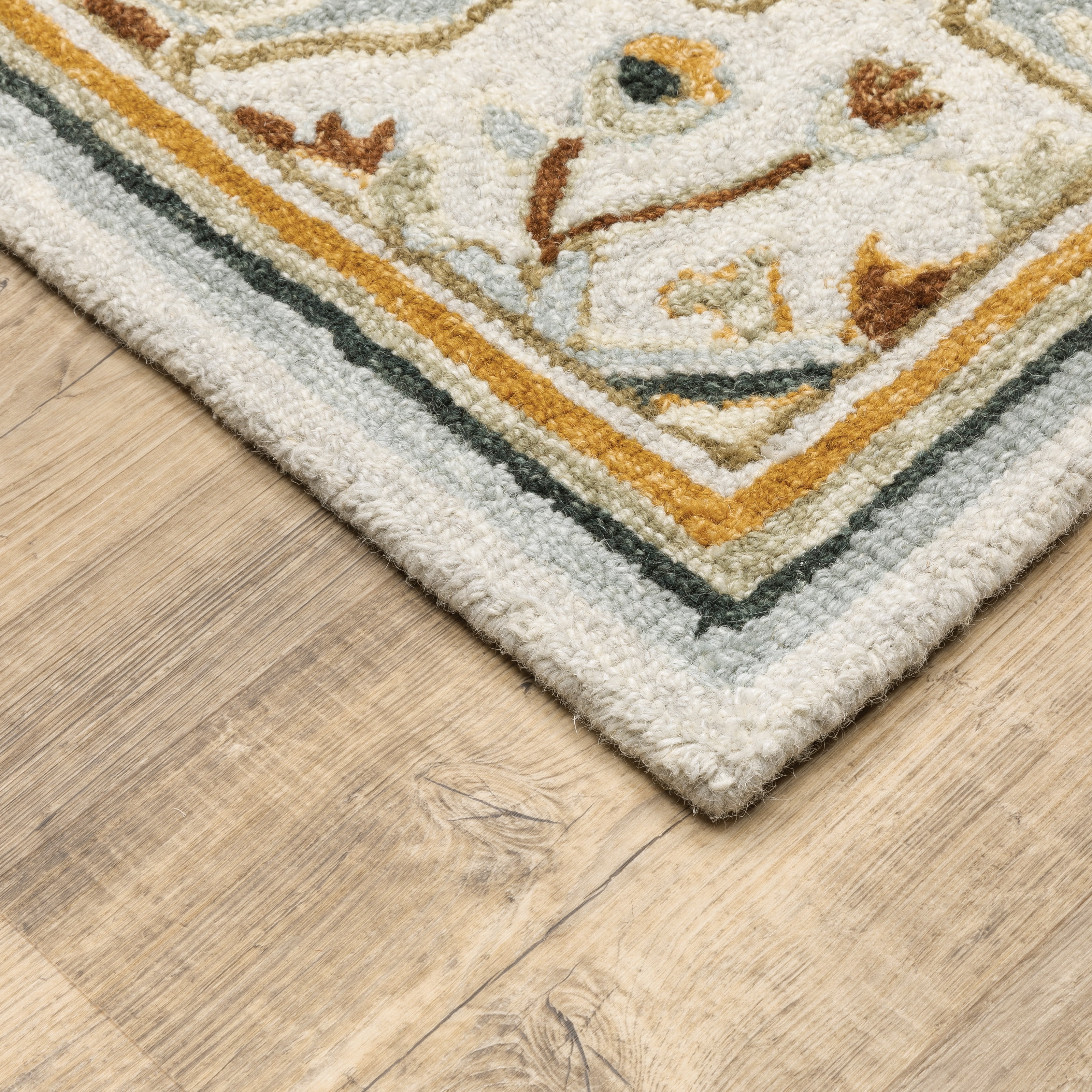 Avalon Home Acadia Medallion Hand-Made Area Rug, 3.51' x 5.51'
