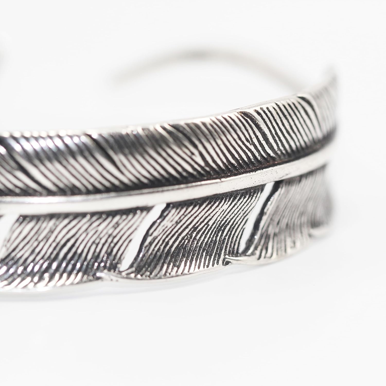 Leander S999 Antique Silver Plated Wide Feather Cuff Bracelet For Men Women Adjustable Retro Twisted Feathers Bracelets Gift Jewelry