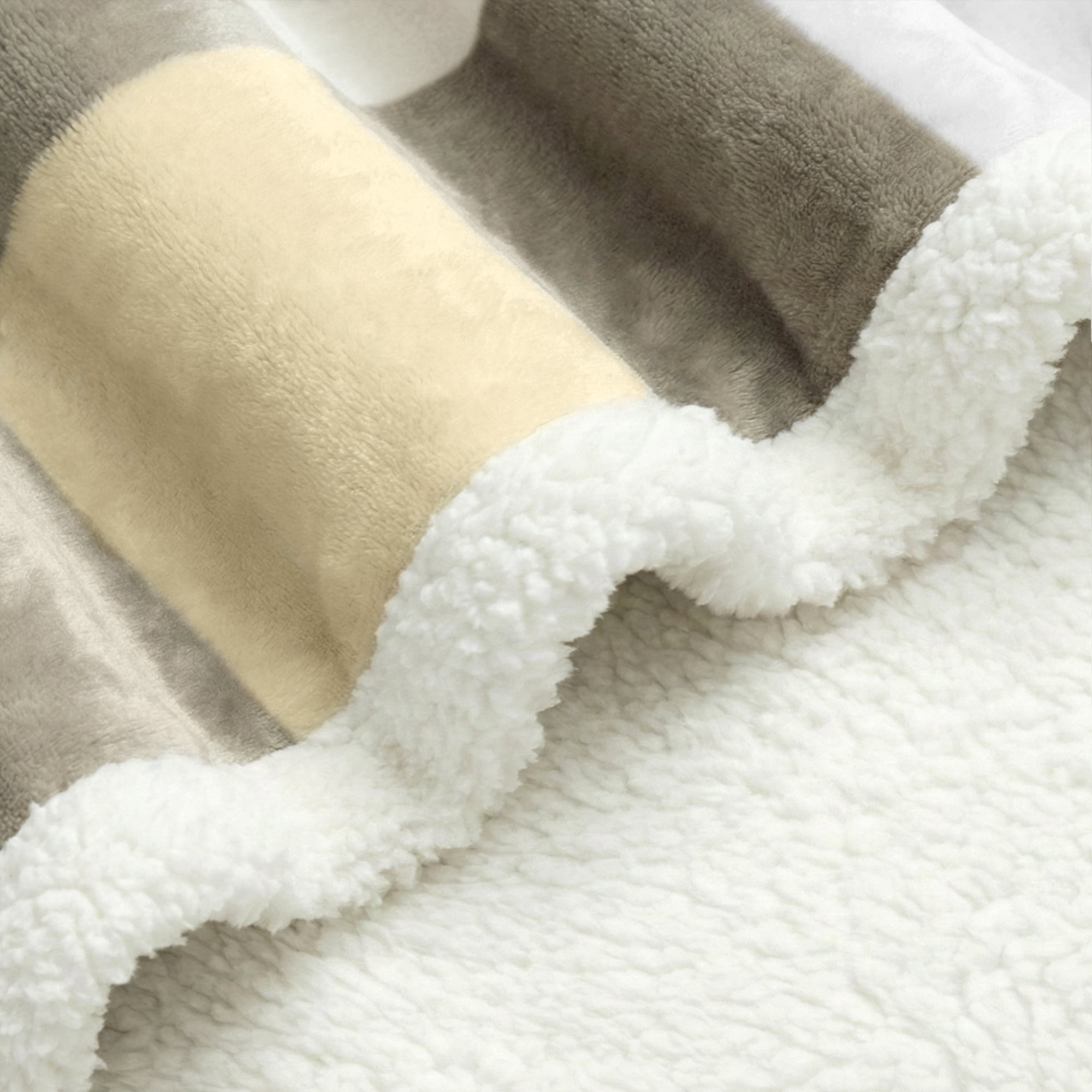 Americanflat - Fleece and Sherpa Throw Blanket - Oversize Plaid - 50x60 Inch - White