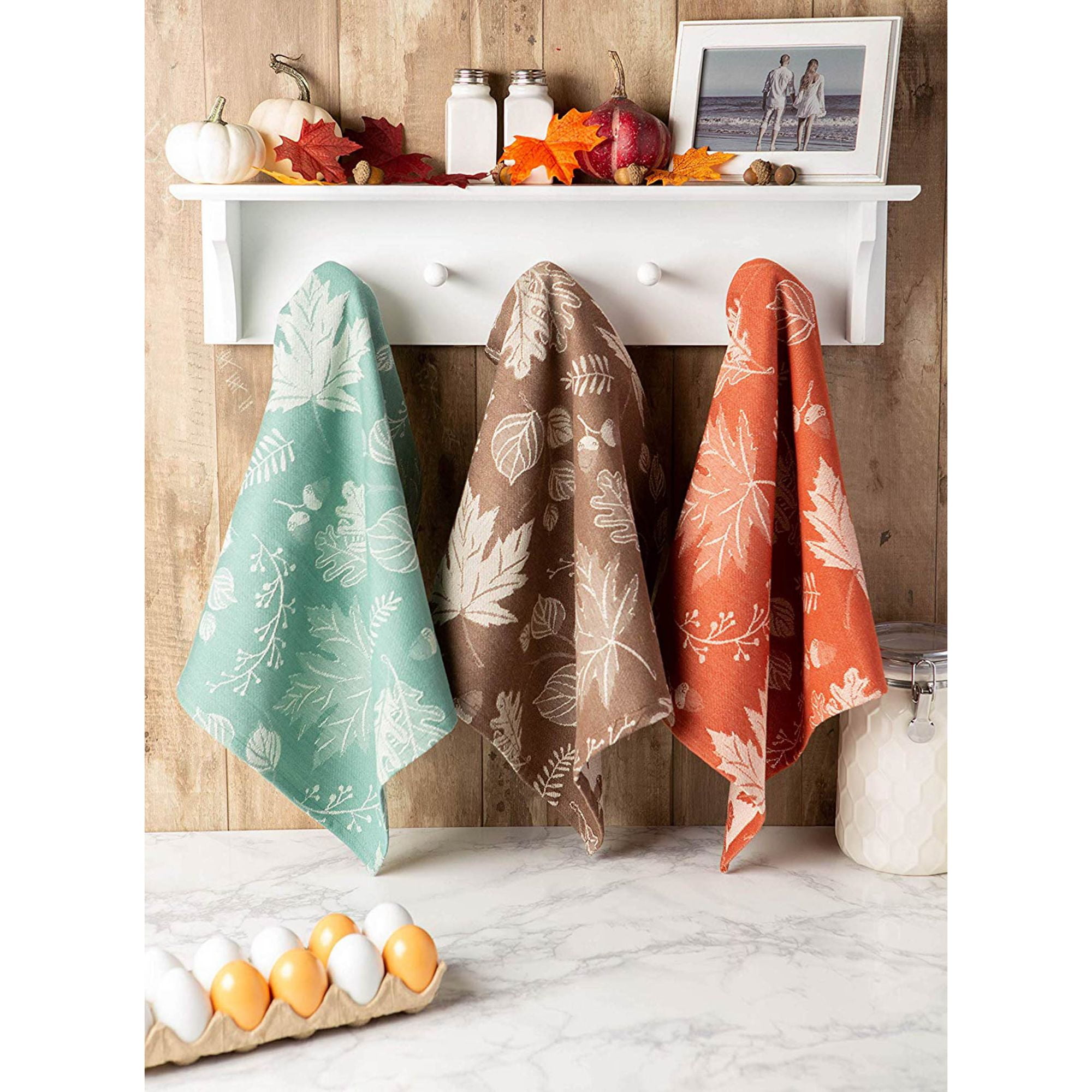 Contemporary Home Living Set of 3 Assorted White and Brown Dish Towel, 28