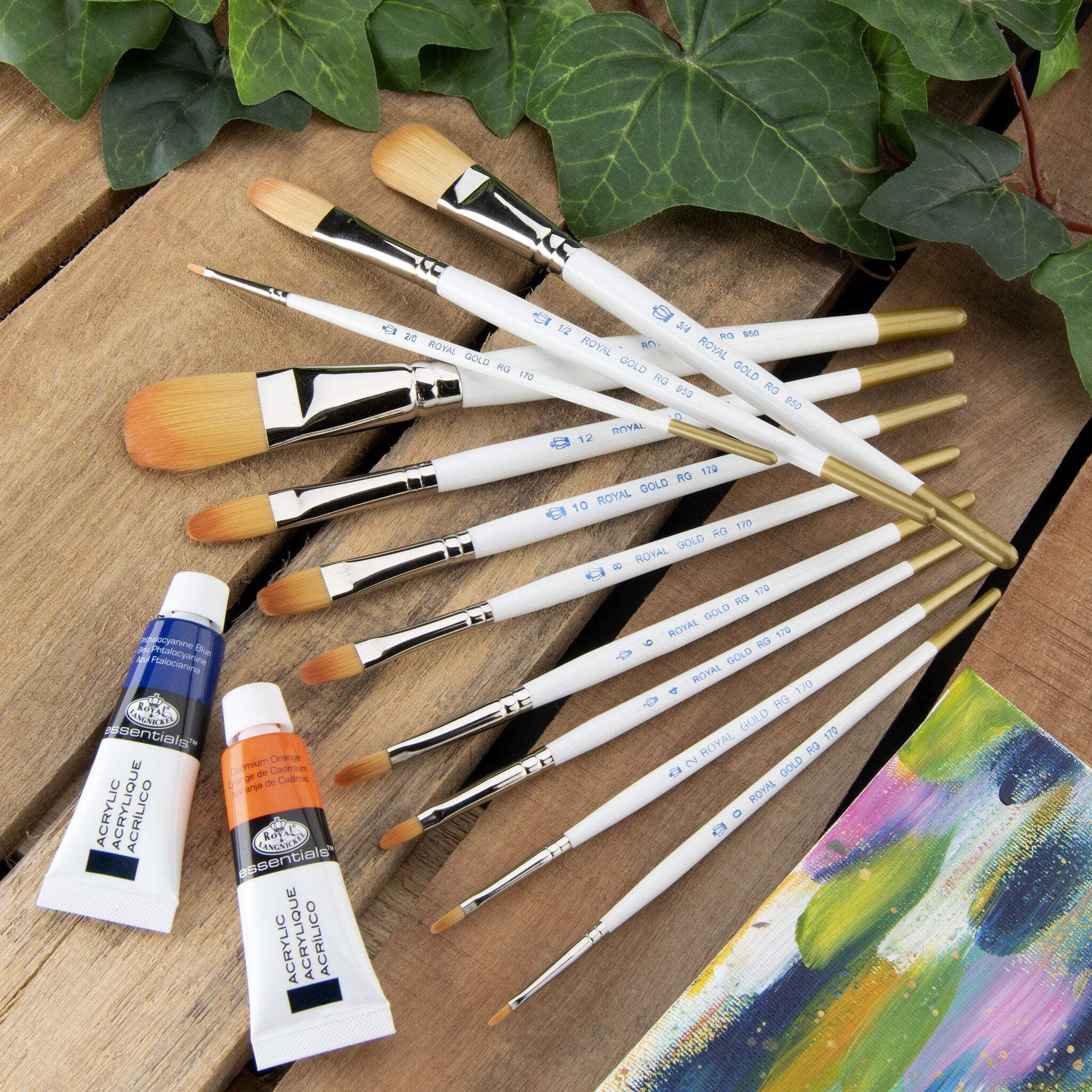 Royal & Langnickel Royal Gold Short Handle Paint Brush Set, Filbert and Wash, 11-Piece