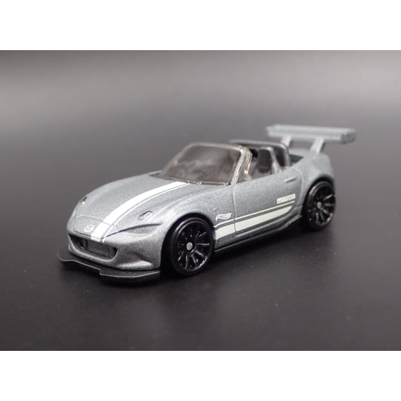 Open Box 2015-2025 MAZDA MX5 MIATA CONVERTIBLE ND 1:64 SCALE DIORAMA DIECAST MODEL CAR