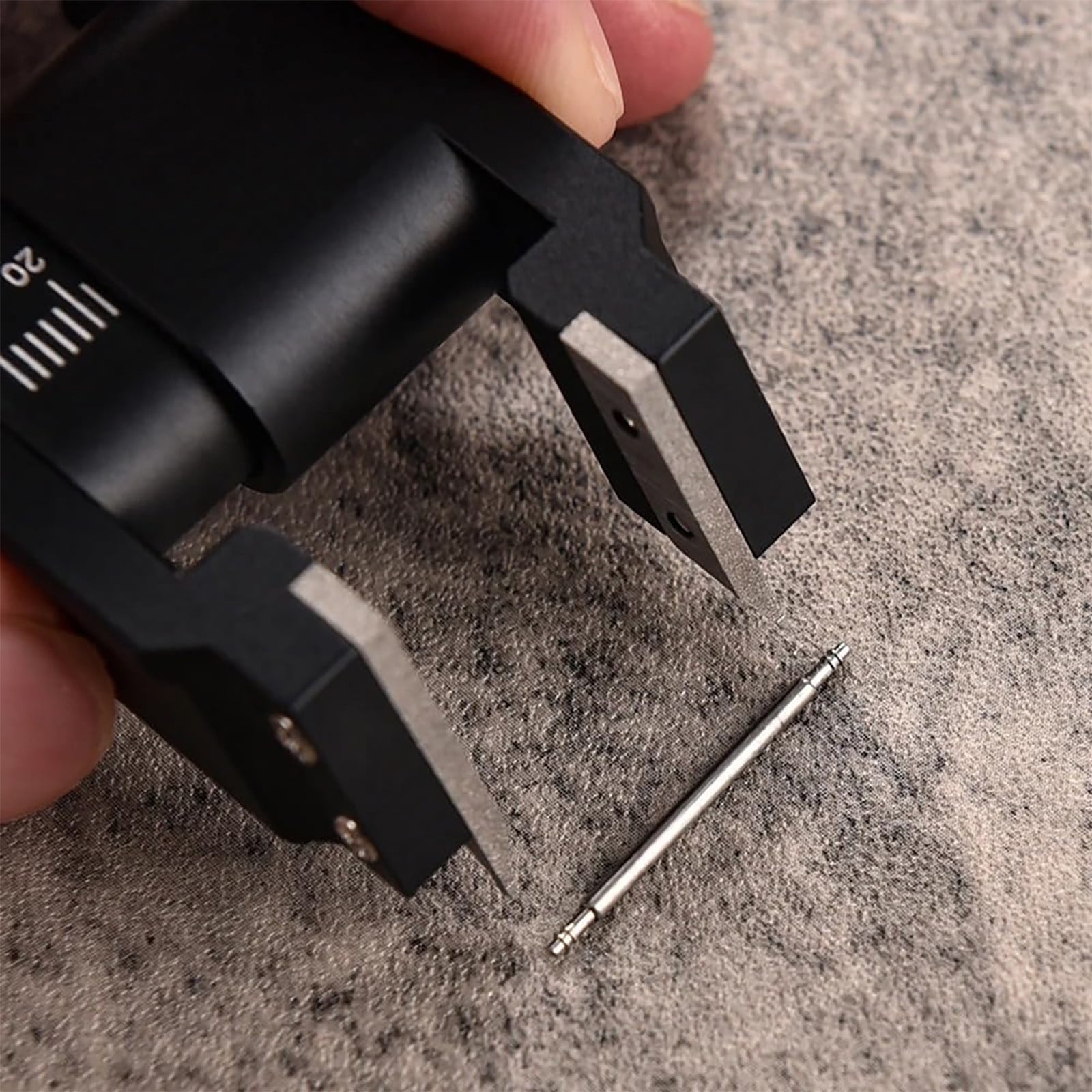 Watch Spring Bar Tool, Heavy Duty Elastic Ear Puller, U-Shaped Ear Plier Spring Bar Tweezer Tool for Watchmaker Remover Pliers, 1 Pcs, 2.56x0.98"
