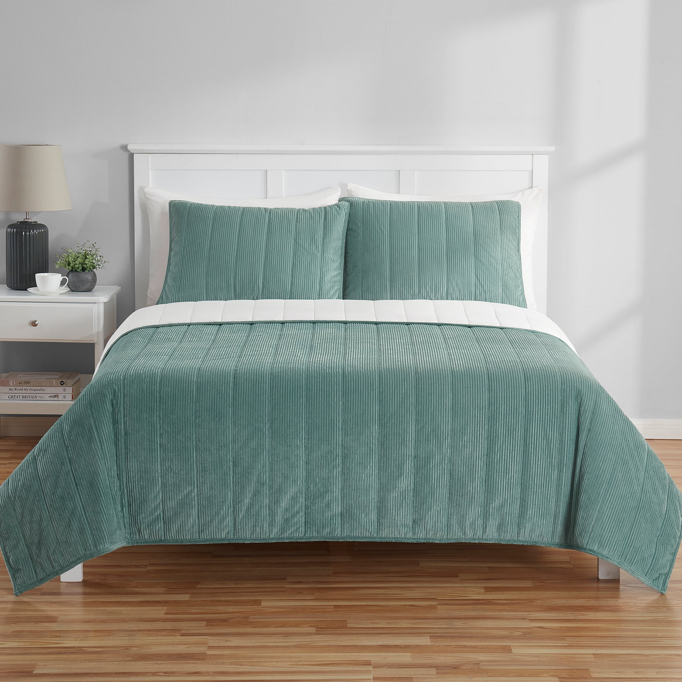 Mainstays Solid Textured Corduroy Striped Quilt, Sage Green, King, All Ages