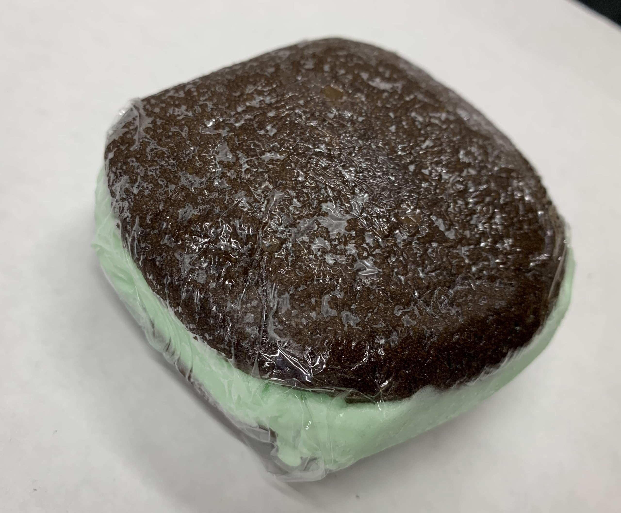 AmishTastes Bird-in-Hand Valentine Lovers Whoopie Pies, With Chocolate, Chocolate Mint, and Red Velvet Pack of 6