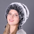 thumbnail image 1 of Bonnet Tricoté Chaud pour Femmes avec Cache-Oreilles et Accent de Fourrure - Doux Respirant Ajustement Réglable Design à la Mode pour Temps Froid Protection Extérieure, 1 of 2