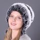 thumbnail image 1 of Gorros florales cálidos de invierno para mujer, gorras de terciopelo suave a rayas, gorros ligeros y aislantes, ropa de calle de moda, para clima frío, salidas diarias, tela suave, estilo, 1 of 9