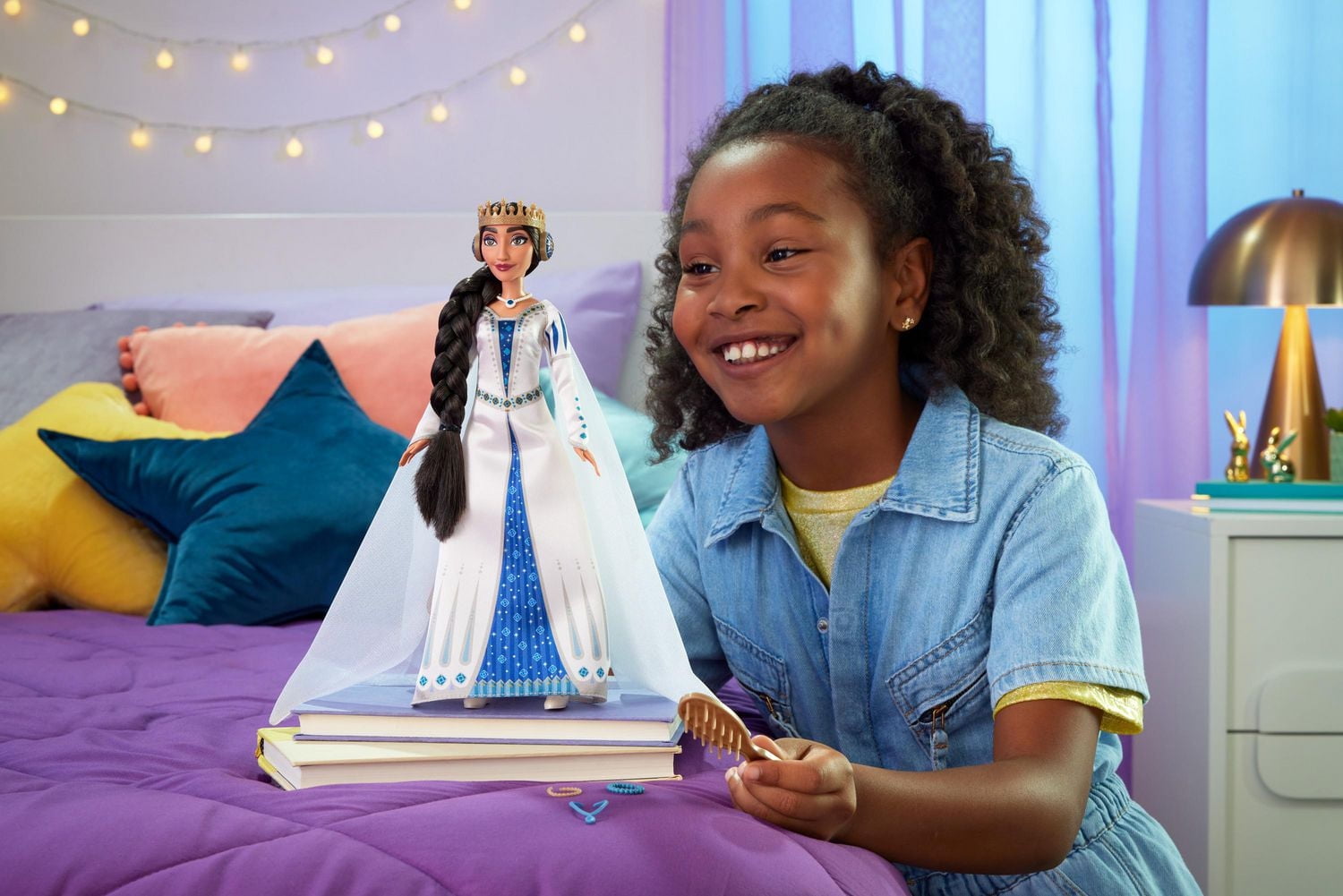 Disney Wish Queen Amaya of Rosas Fashion Doll, Posable Doll & Accessories