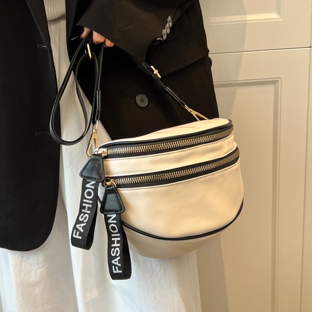 Riñonera Bolso cruzados para mujer Bolso grande de cuero suave con forma de sillín (blanco)